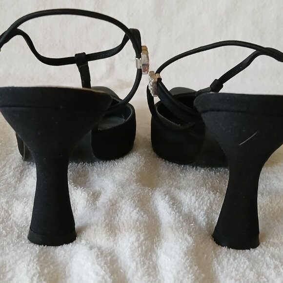 WOMEN'S  STUART WEITZMAN BLACK DRESS PUMP - Picture 6 of 7